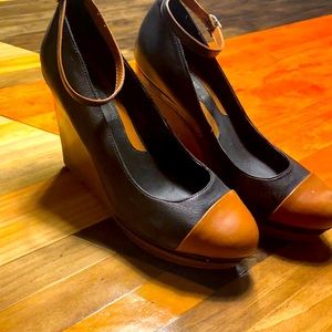 White House Black Market women shoes